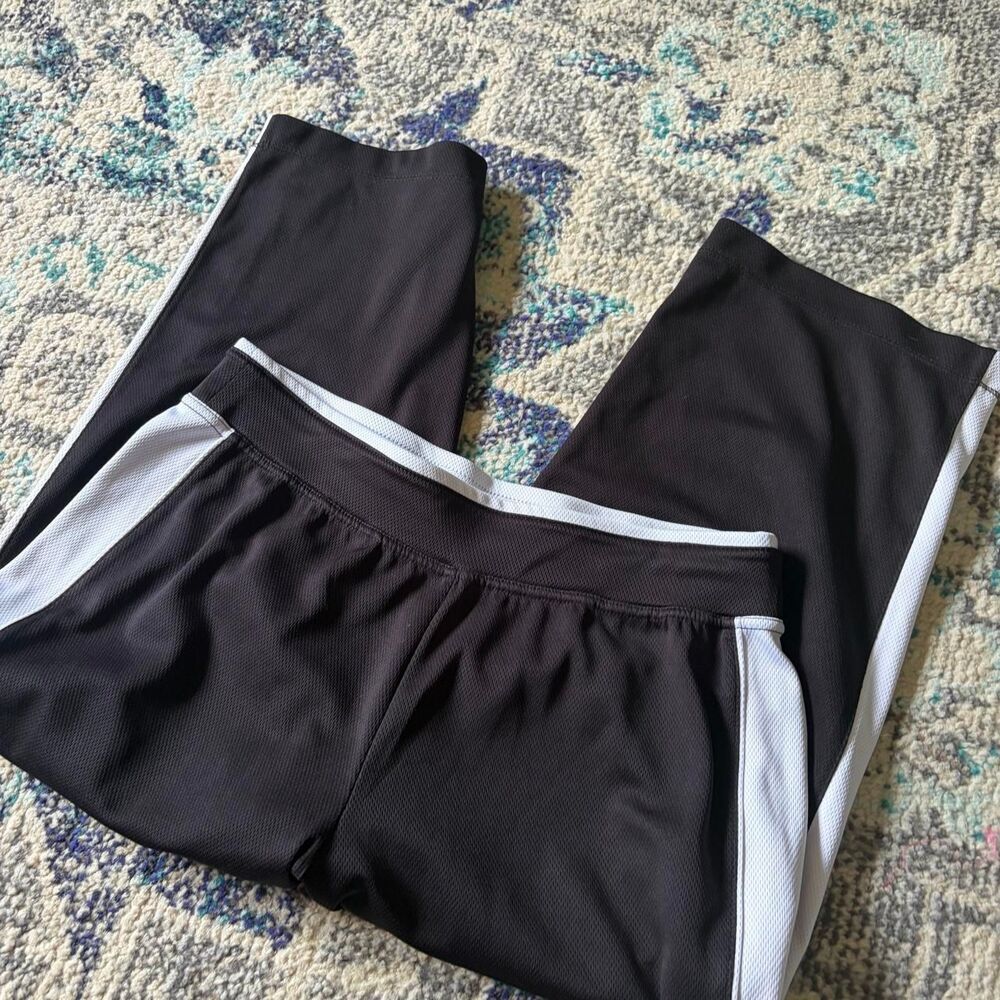 Made For Life Black Capri Athletic Pants White Side Stripe Small Y2K Sporty - Picture 6 of 6